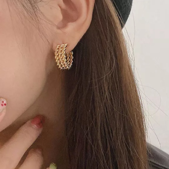 💫Insta three-layer twist stud earrings - Picture 4 of 4